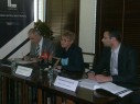 od lewej: Jeremi Mordasewicz, dr Henryka Bochniarz, Przemysław Pruszyński; ogłoszenie Czarnej Listy Barier 2013  